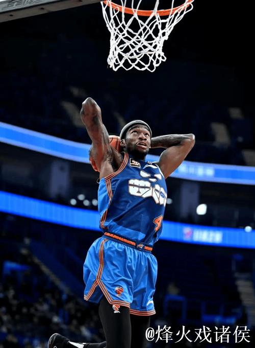 广东队外援短板暴露：萨姆纳组织属性缺失成焦点